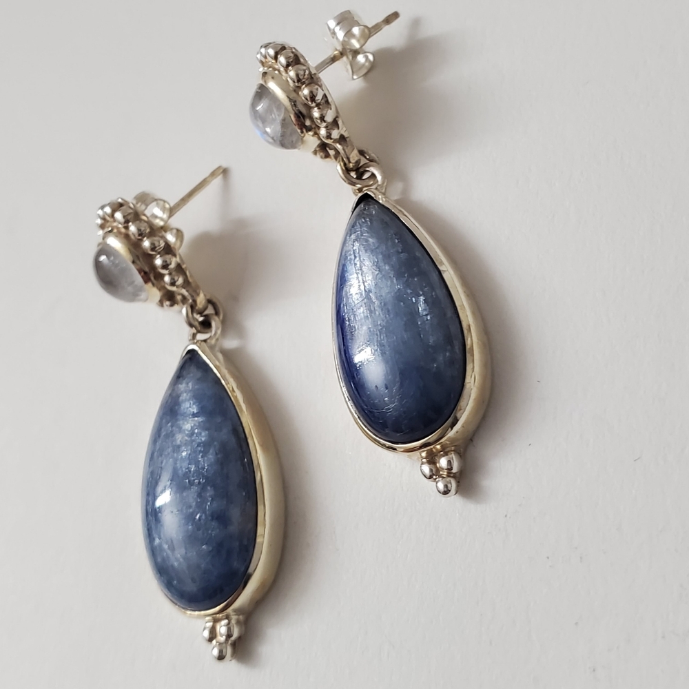 Sajen / Sterling Silver 925 Kyanite Moonstone Earrings – A Celestial Masterpiece - Picture 4 of 6